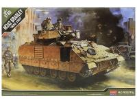 13205 Academy Американская БМП M2A2 "Брэдли" Ирак 2003 г. (1:35)