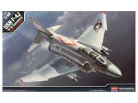 12323 Academy Палубный истребитель USN F-4J Phantom "VF-102 Diamondbacks" (1:48)