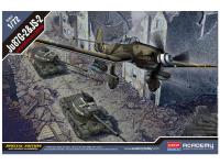 12539 Academy Немецкий самолет Ju 87 G-2 & JS-2 (1:72)