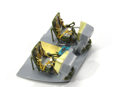 048050-8