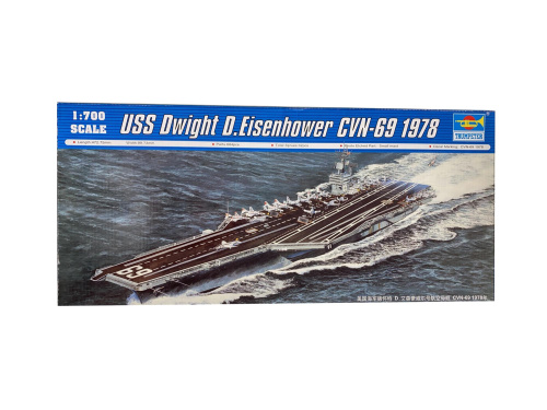 05753 Trumpeter Авианосец 1978 USS Dwight D. Eisenhower CVN-69 (1:700)