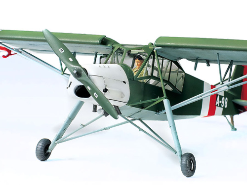 25158 Tamiya Разведывательный самолёт Fieseler Fi156C Storch (1:48)
