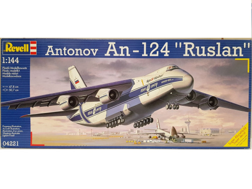 04221 Revell Советский тяжелый транспортный самолет Ан-124 (1:144)