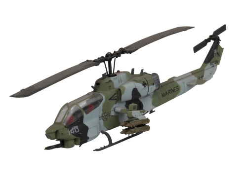 64415 Revell Подарочный набор с моделью вертолета AH-1W Super Cobra (1:72)