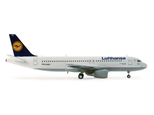 04267 Revell Самолёт Airbus A320 Lufthansa (1:144)