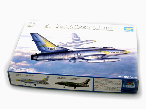 02838 Trumpeter Самолет North American F-100C Super Sabre (1:48)