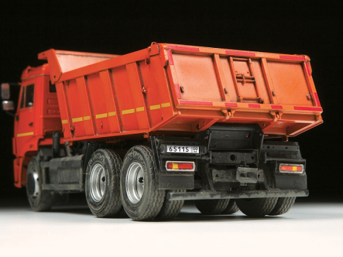 3650П Звезда Подарочный набор. Самосвал KAMAZ-65115 (1:35)