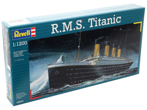05210 Revell Британский пароход R.M.S. TITANIC (1:700)