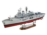 65172 Revell Подарочный набор "Линейный корабль HMS Invincible (Фолклендская война)" (1:700)