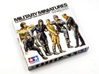 35214 Tamiya Советский танковый экипаж на отдыхе (6 фигур) (1:35)