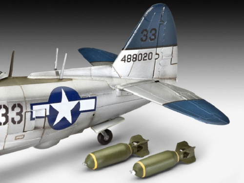 04867 Revell Американского истребитель-бомбардировщик Republic P-47N Thunderbolt (1:48)