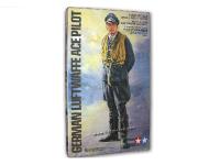 36302 Tamiya Фигура Немецкий пилот ВВС "WWII German Luftwaffe Ace Pilot" (1:16)