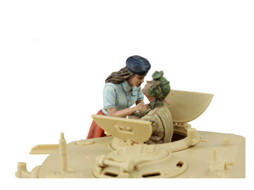 ES-006 Meng Американский танк M4A3(76) W "Victory Kiss" (ограниченная серия) (1:35)