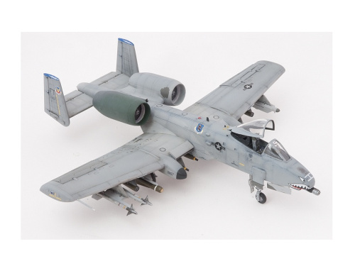 04054 Revell Американский штурмовик A-10 Thunderbolt II (1:144)