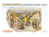 DR6146 Dragon Немецкие саперы штурмовой группы CC Sturmpioneier (восточный фронт 1942) (1:35) DR6146 Dragon Немецкие саперы штурмовой группы CC Sturmpioneier (восточный фронт 1942) (1:35)