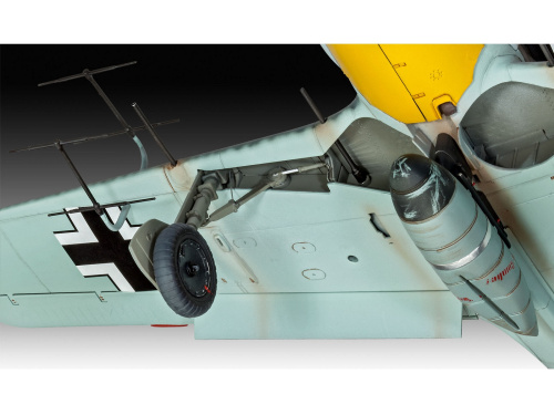 03926 Revell Немецкий истребитель Focke Wulf Fw190A-8, A-8/R11 Nightfighter (1:32)