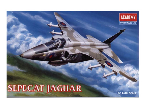 12606 Academy Истребитель-бомбрадировщик Sepecat Jaguar (1:144)