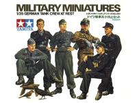 35201 Tamiya Немецкий танковый экипаж на отдыхе (6 фигур) (1:35)