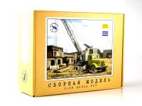 1164 KIT AVD Models Автокран К-51 на шасси МАЗ-200 1951г. (1:43)