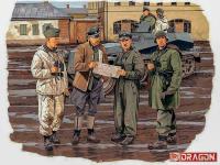 6144 Dragon Совещание командиров, Харьков 1943. (4 фигуры) (1:35)