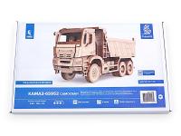 Конструктор из дерева. Самосвал КАМАЗ-65952, 1:35. Baumi 11113