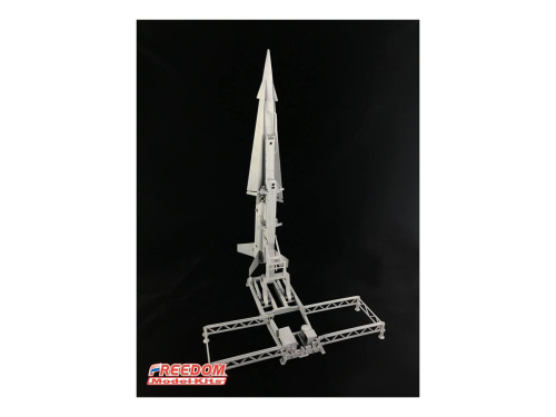 15106 Freedom Model Kits Ракетная установка ПВО MIM-14 Nike Hercules (1:35)