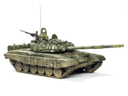 UA72104 Modelcollect Советский основной боевой танк Т-72Б1 1988 г. (1:72)