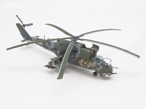 04839 Revell Советский транспортно-боевой вертолёт Mil Mi-24V Hind E (1:72)