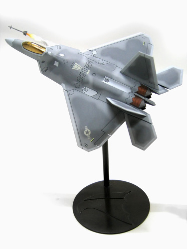 01317 Trumpeter Самолет F-22A "Раптор" (1:144)