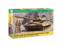 3679 Звезда Советский основной боевой танк Т-62М (1:35)