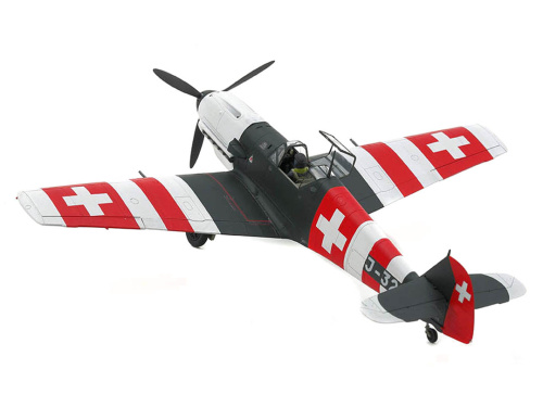 25200 Tamiya Истребитель Messerschmitt Bf 109 E-3 SWISS Швейцарские ВВС (1:48)