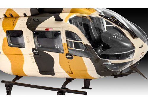 04927 Revell Вертолет UH-72A Lakota (1:32)