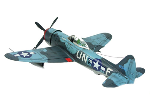 03984 Revell Американский Иитребитель-бомбардировщик P-47 M Thunderbolt (1:72)