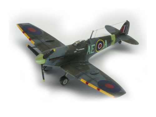 64164 Revell Подарочный набор с моделью самолета Spitfire Mk V (1:72)