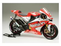 14100 Tamiya Yamaha YZR-M1'04 No.7/No.33 (1:12)