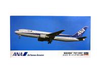 10706 Hasegawa Пассажирский самолет ANA B767-300 (1:200)