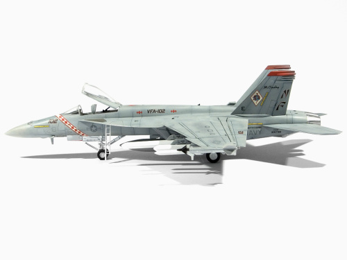 0083 Italeri Американский палубный истребитель-бомбардировщик и штурмовик F/A-18E Super Hornet (1:72