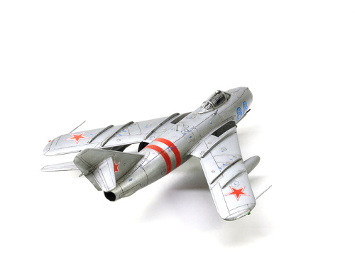 7318 Звезда Советский истребитель М&G-17 (1:72)