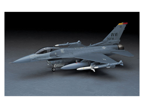 07232 Hasegawa Истребитель F-16CJ Misawa Japan (1:48)