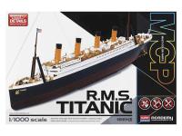 14217 Academy Лайнер RMS Titanic (1:1000)