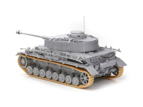 6611 Dragon Немецкий танк Pz.Kpfw.IV Ausf.H с циммеритом (средний выпуск) (1:35)