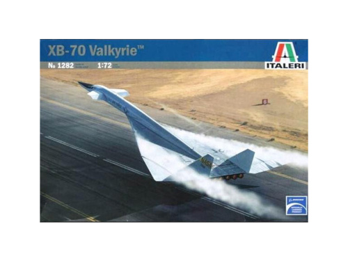 1282 Italeri Американский стратегический бомбардировщик XB-70 "Валькирия" (1:72)