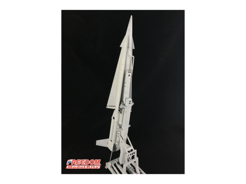 15106 Freedom Model Kits Ракетная установка ПВО MIM-14 Nike Hercules (1:35)