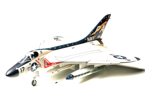 61055 Tamiya Американский палубный истребитель Douglas F4D Skyray (1:48)