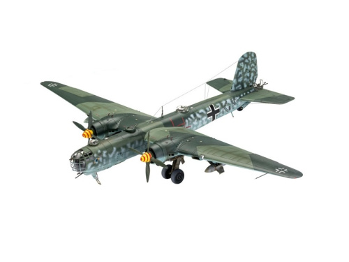 03913 Revell Немецкий тяжелый бомбардировщик Heinkel He177 A-5 Griff (1:72)